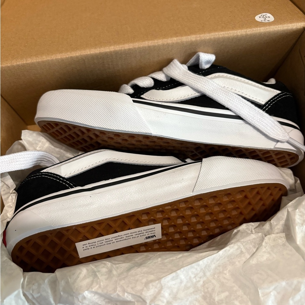 Big Kids Knu Skool Vans
